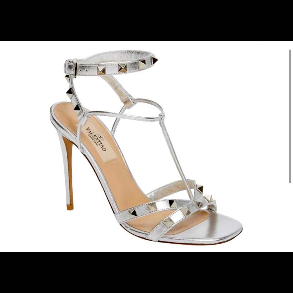 Valentino Rockstud 105MM Tstrap Sandal